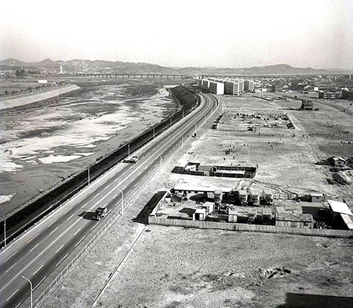 다음편은 1974년이라는 얘기가 있는 응답하라 드라마 / 1970년대 서울 분위기 | 인스티즈