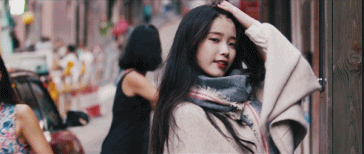 여자가 이럴때 너무 이쁘다.GIF | 인스티즈