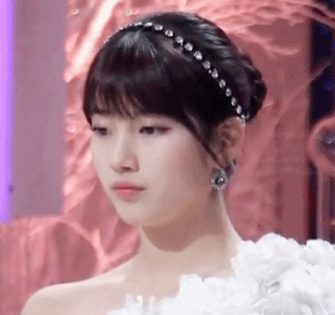 수지는 그냥 아무 사진이나 올려도 다 이쁘네 | 인스티즈