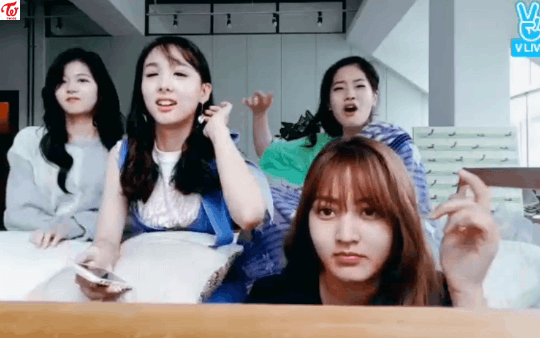 [데이터주의] 트와이스 V앱 SANA | 인스티즈