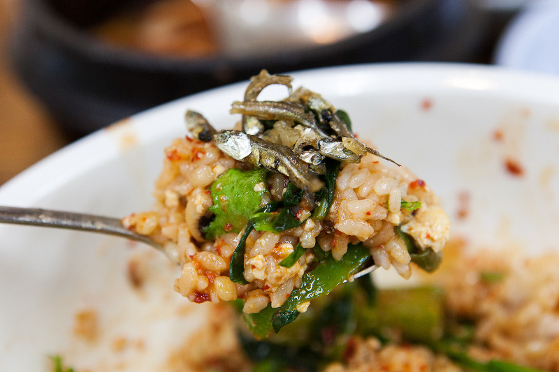 [된장비빔밥] 고추장이 아닌 된장을 넣고 비벼먹는 된장비빔밥 | 인스티즈