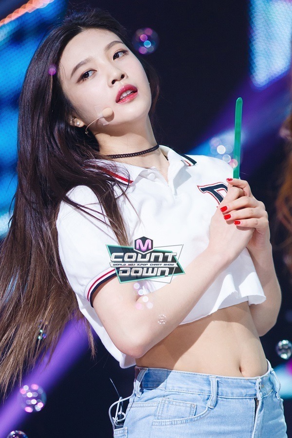 자칭 섹시담당 레드벨벳 조이.jpg | 인스티즈