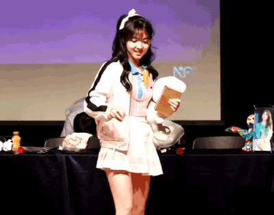 [트와이스] 혼자서도 잘노는 귀여운 바보 나연이 | 인스티즈