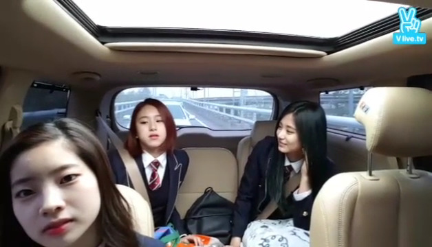 [TWICE] 흔한_급식단의_등교길. (광대 주의) | 인스티즈