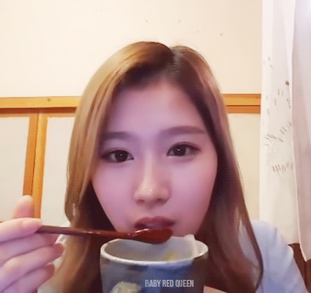[트와이스] 차마시는 사나 .gif | 인스티즈