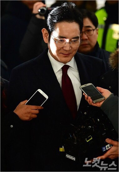 맨날 실실쪼개던 이재용.jpg | 인스티즈