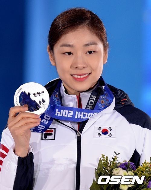 국민영웅의 서로 다른 눈물과 그들의 마지막 | 인스티즈