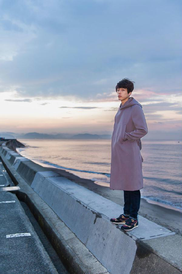 이 포즈로 사진 찍기 어려워 하는 사람 은근 많음 | 인스티즈