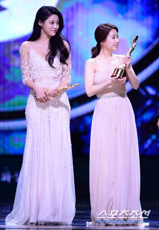 설현과 박보영 | 인스티즈