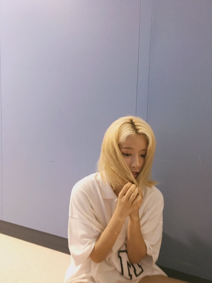 오늘 자 우주소녀 엑시 인스타그램 | 인스티즈
