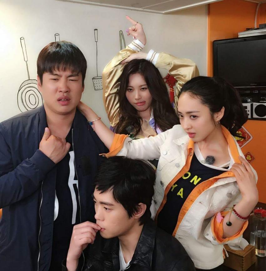 테이스티로드 (김민정,유라) 출연한 정봉이형.jpg | 인스티즈