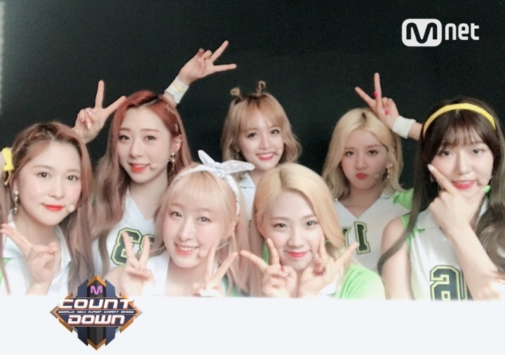 오늘자 엠카 sns 우주소녀 | 인스티즈