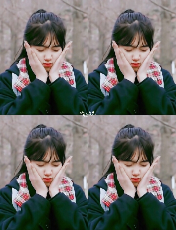 교복입은 수지.gif | 인스티즈