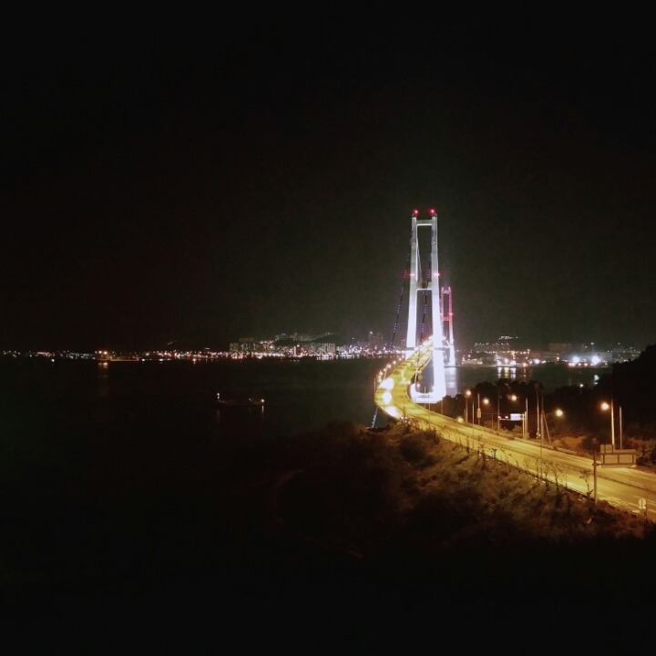 세계에서 가장 높은 콘크리트주탑 현수교 | 인스티즈