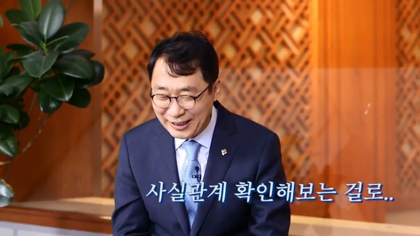 김치찌개 가장 잘하는 윤영찬 수석.jpg | 인스티즈