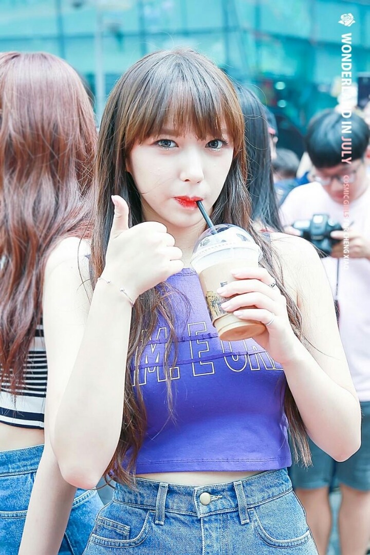 우연히 같은 의상을 입게 된 성소와 예리 | 인스티즈