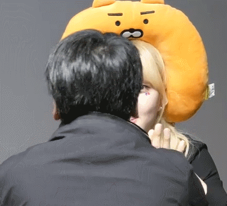안경몰카남 돌려보낸 뒤 매니저에게 얘기하는.gif | 인스티즈
