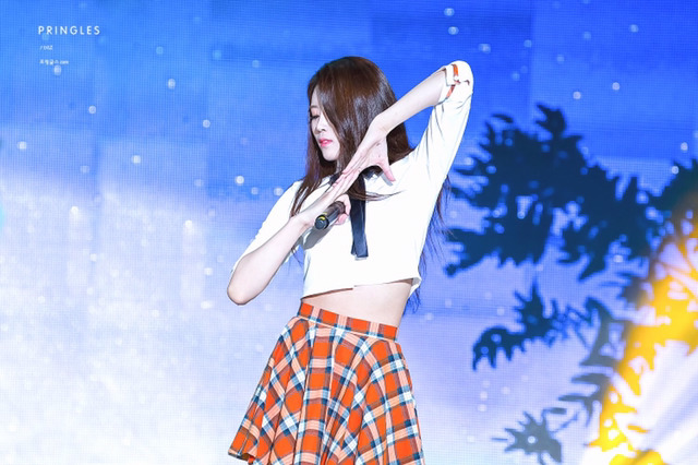 [러블리즈] 식스테일 잡으려다 놓쳐서 미주 | 인스티즈