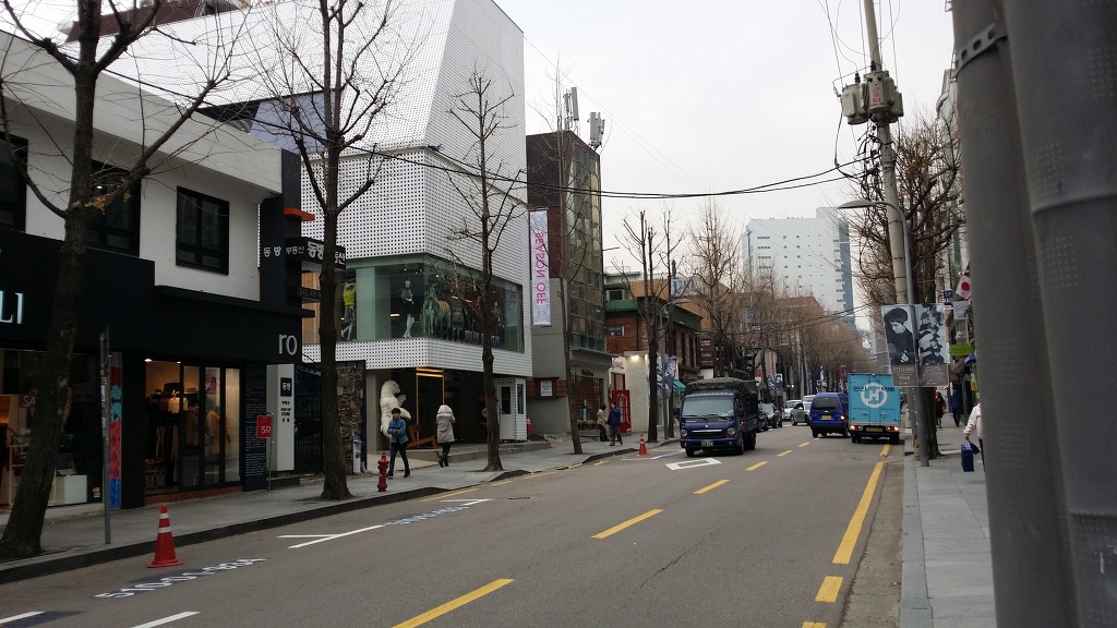 서울에서 미녀들을 가장 많이 볼수있는 장소 | 인스티즈