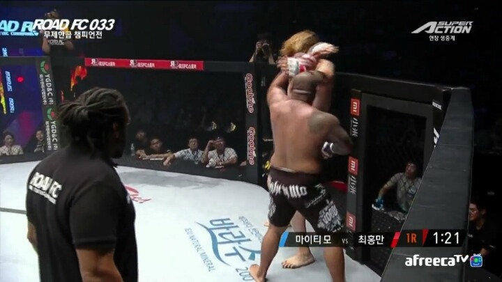 최홍만 vs. 마이티 모 승자.gif | 인스티즈