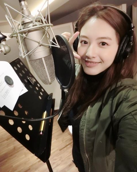 레인보우 재경 녹음중 | 인스티즈