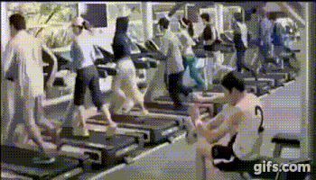 헬스장에서 신발을 벗으면 안되는 이유.gif | 인스티즈