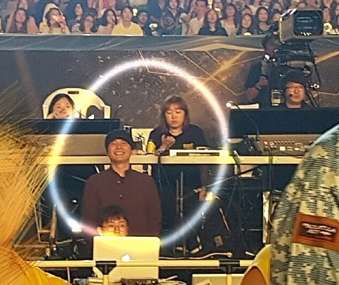 젝스키스 콘서트 보는 양현석 | 인스티즈