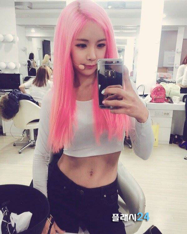 남성들 취향 저격 하는 여자아이돌 몸매.jpgif | 인스티즈