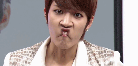 악의적 순간캡쳐로 오해받는 아이돌 짤.gif | 인스티즈