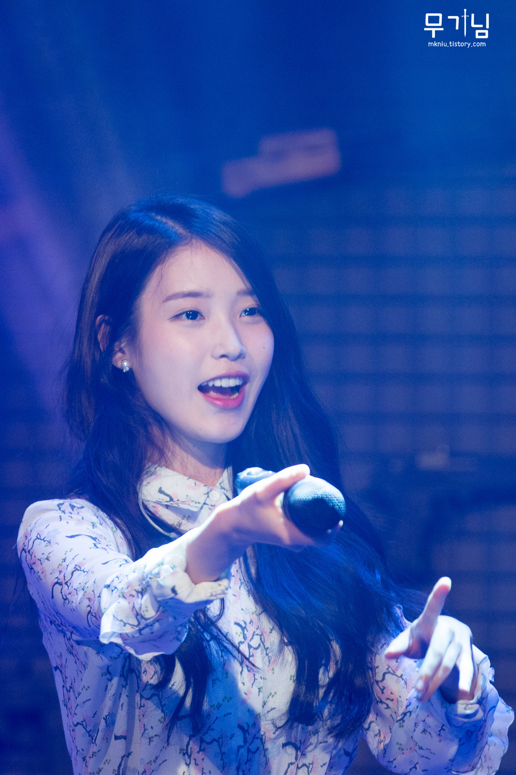 [2016.03.01] 서든어택 결승 축하공연 아이유 B컷 by무기님 | 인스티즈