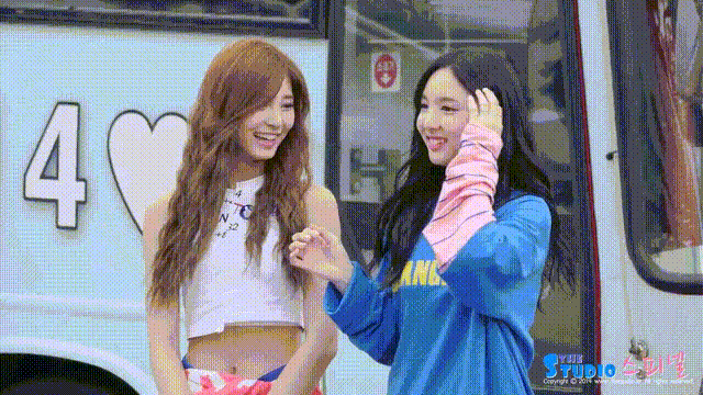 [트와이스] ???:이거 먹을수 있을거 같아! | 인스티즈