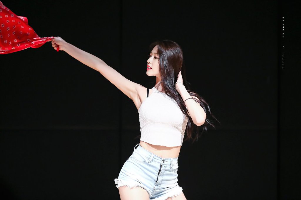 18시즌 설현이 미모.jpgif (100장) | 인스티즈