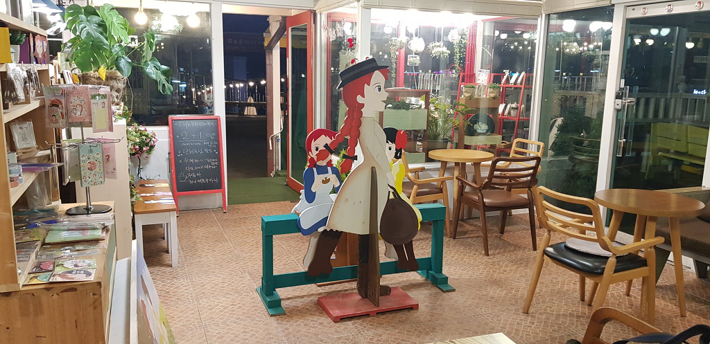 cafe동피랑에서 이미지