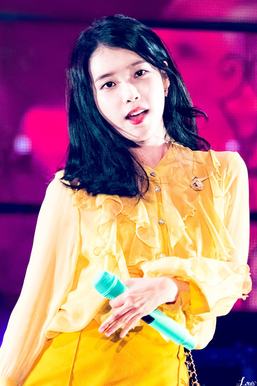 섹시함과 아름다움이 공존하는 광주콘서트 아이유.jpg | 인스티즈