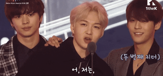 시상식 자리에서 은퇴 선언 | 인스티즈