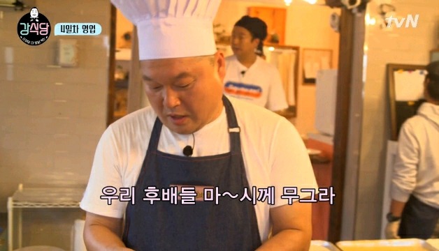 씨름 후배들이 와서 신난 강호동 | 인스티즈