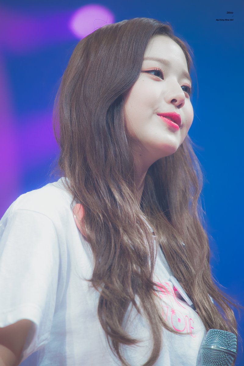 오늘 아이즈원 쇼케이스 장원영.jpg | 인스티즈