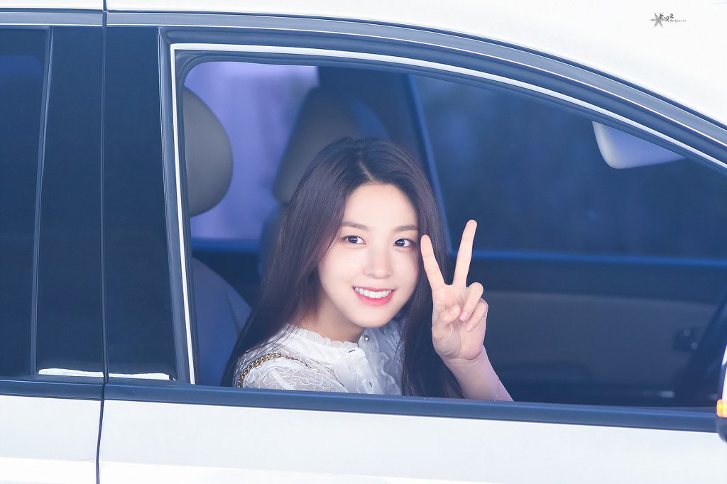18시즌 설현이 미모.jpgif (100장) | 인스티즈