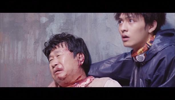 강산맨션 102호에는 살인마가 살고있다. ＜영화＞ 이웃사람 17 | 인스티즈
