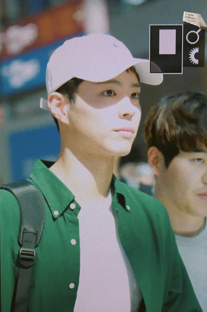 박보검 90년대 코디.. ㄷㄷㄷ | 인스티즈