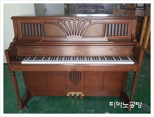 수정피아노 이미지