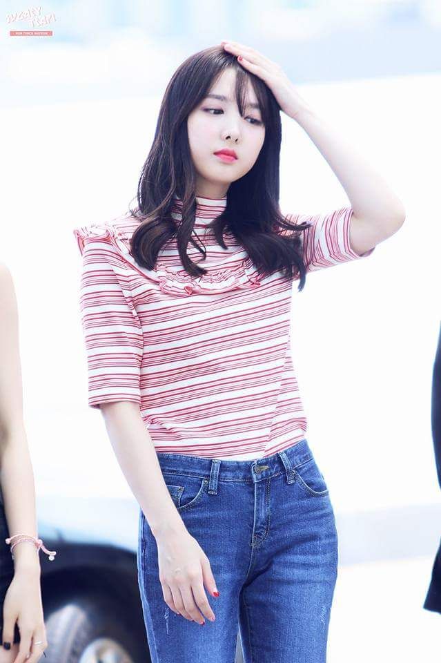 팀내 최연장자이자 서열 최하위인 두 걸그룹 멤버 | 인스티즈