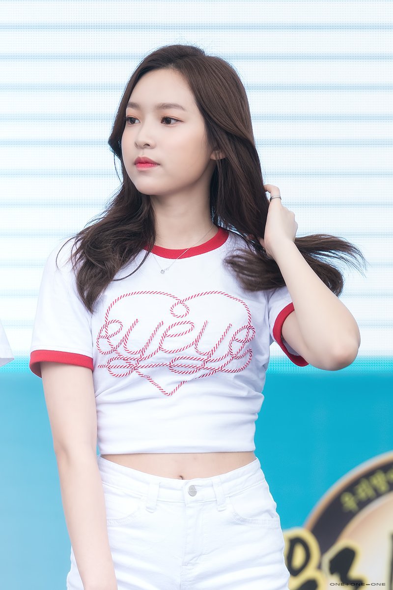 에이프릴의 예람쥐 예나.jpg | 인스티즈