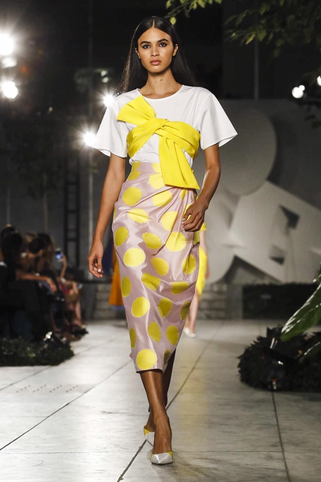 2018 S/S 캐롤리나 헤레라 컬렉션 | 인스티즈