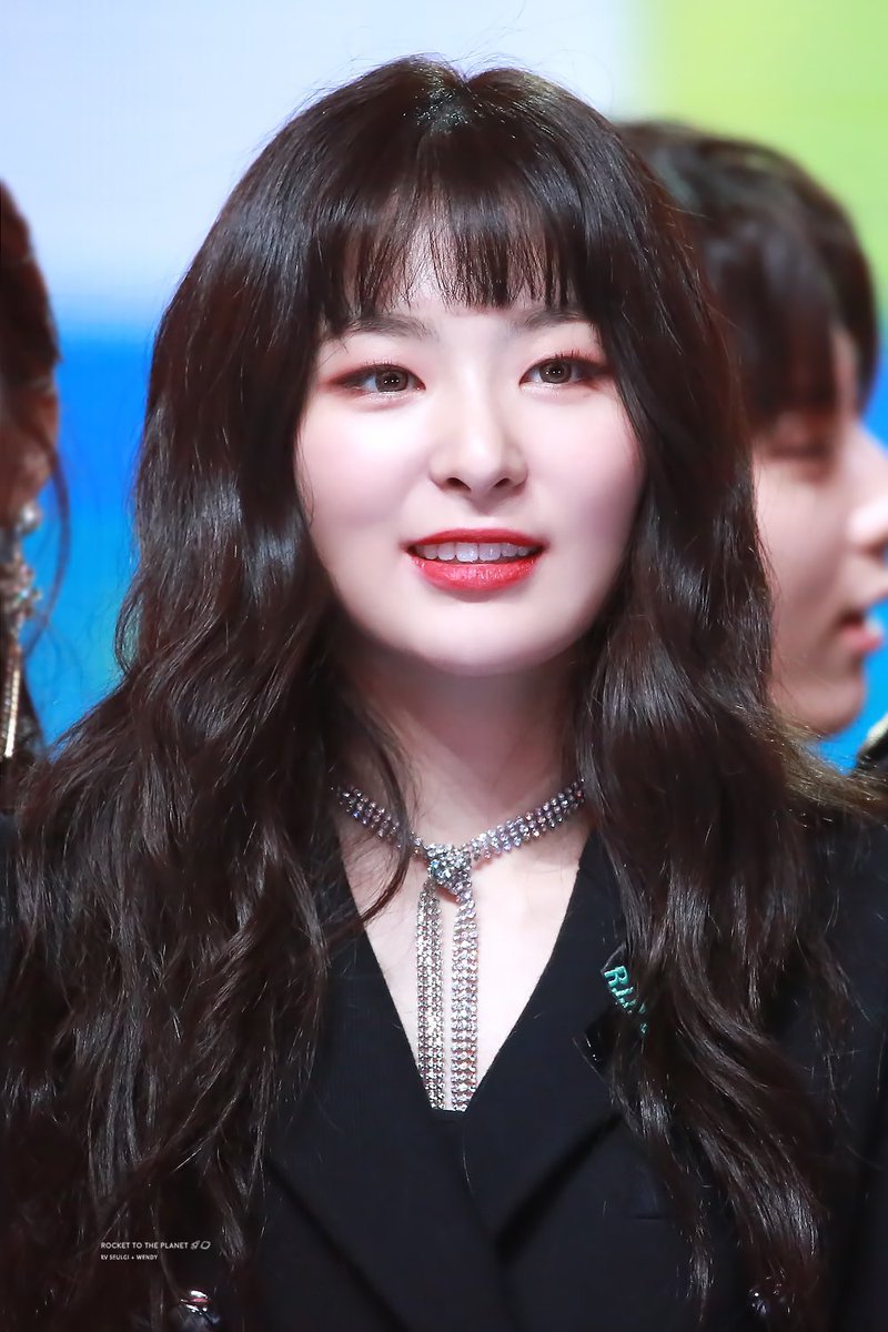 [레드벨벳] 무대위에서 카리스마가 사라진 곰.jpgif | 인스티즈