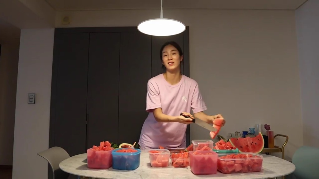 문가든씨가 알려주는 수박 조각 보관하려고 자를때 꿀팁 | 인스티즈