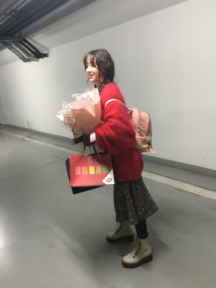 [러블리즈] 아침부터 속이 더부룩해서 케이 | 인스티즈