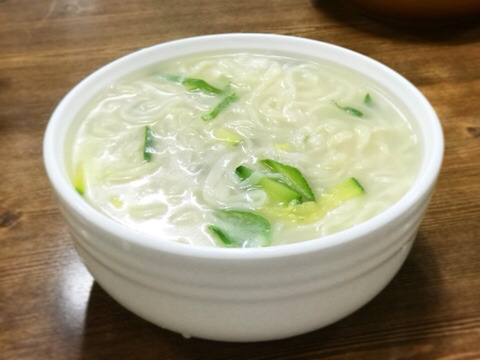 한신칼국수 이미지