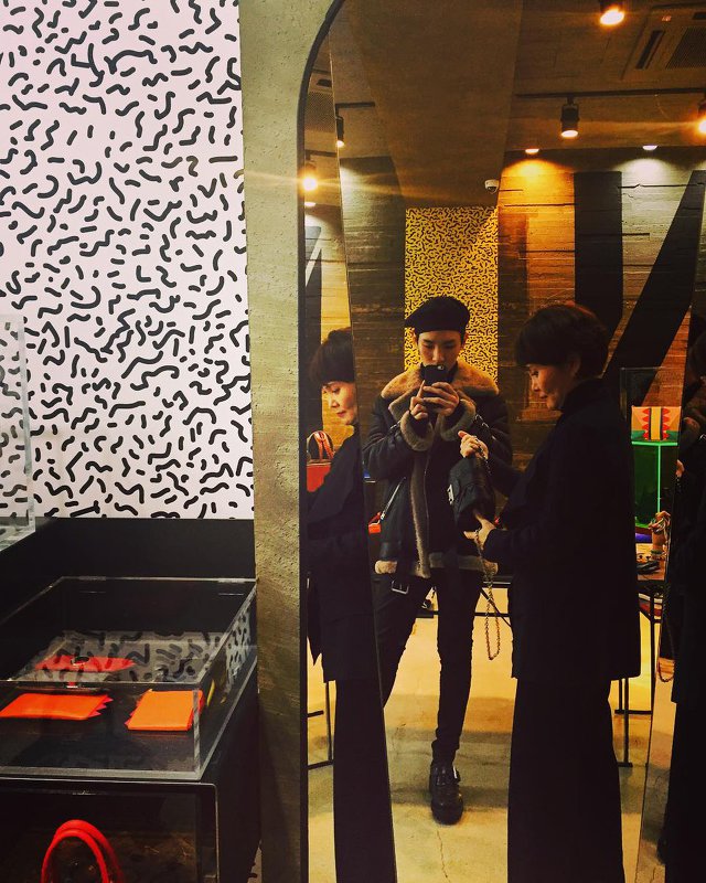 [샤이니] 4년동안 꾸준히 입고다니는 샤이니 키의 아크네 무스탕.jpg | 인스티즈