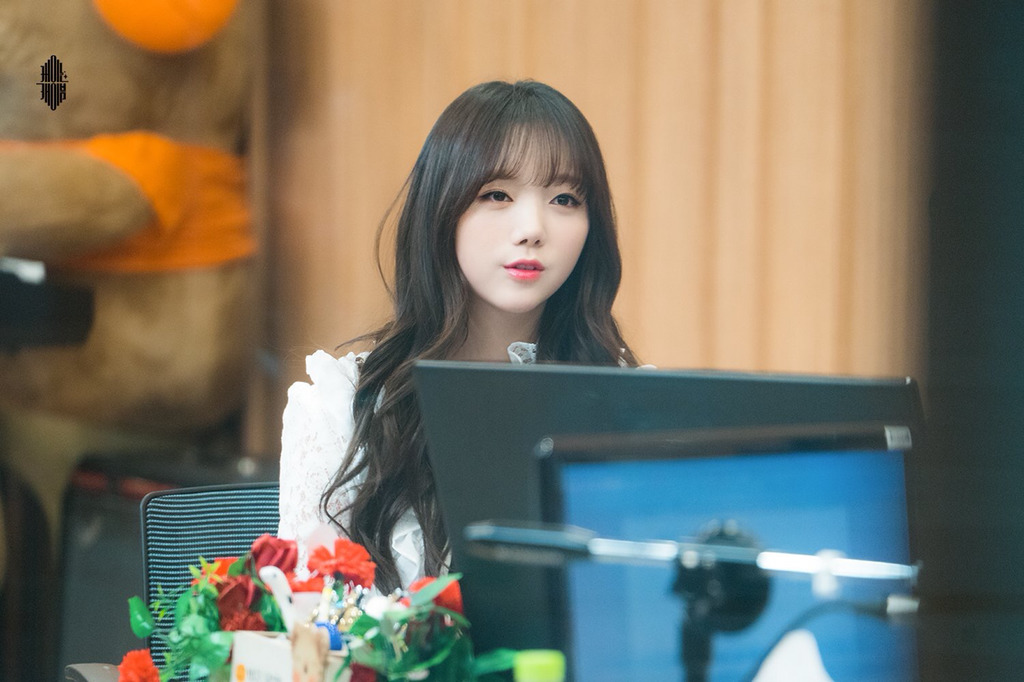 [러블리즈] 발목을 삐어서 케이 | 인스티즈